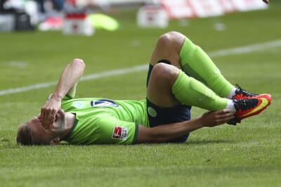 football_injury_germany_bundesliga_wolfsburg_blaszcykowski.