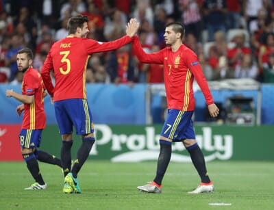 football_spain_morata_pique.